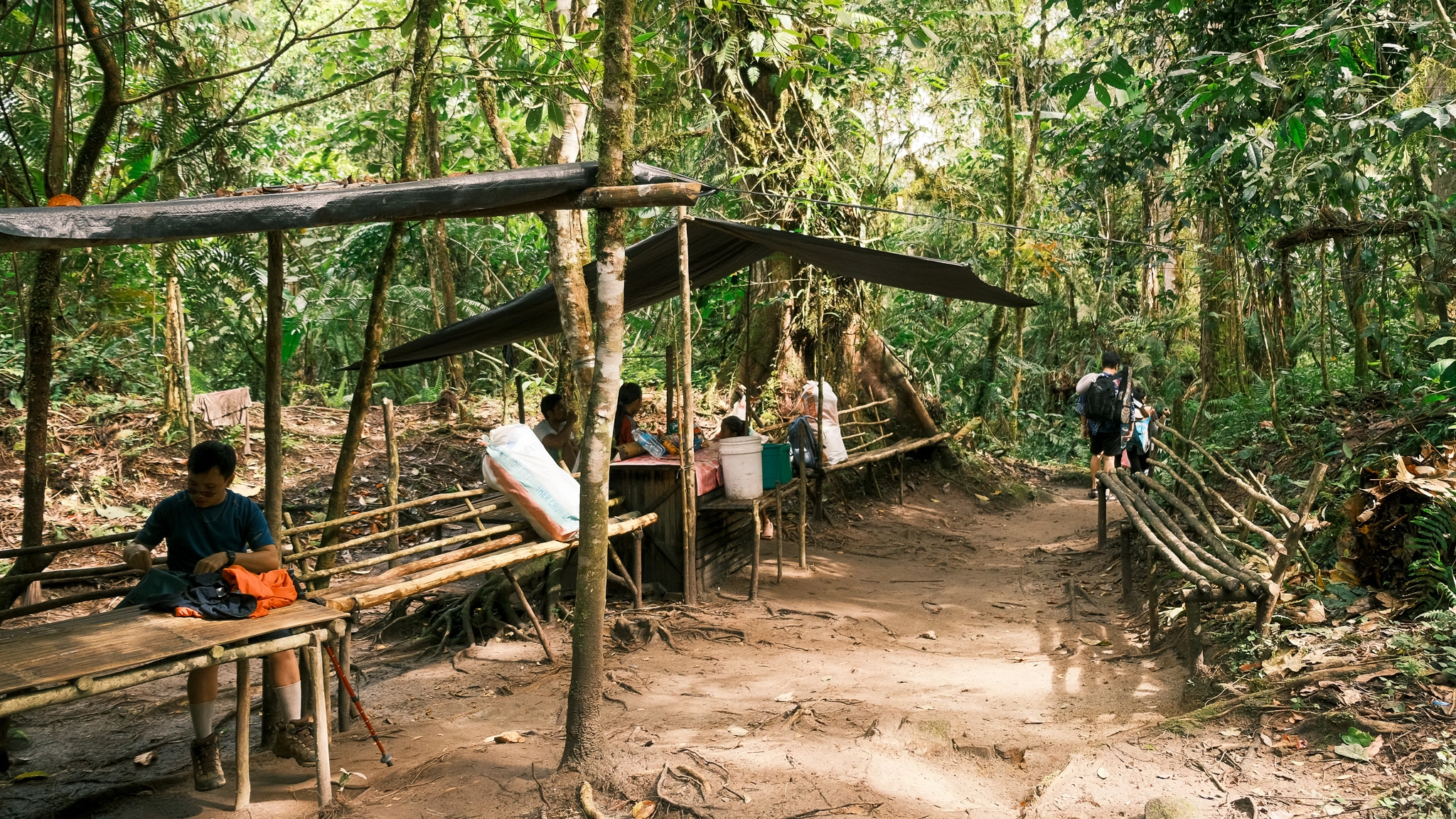 A store at Salacafe trail going to Lake Holon