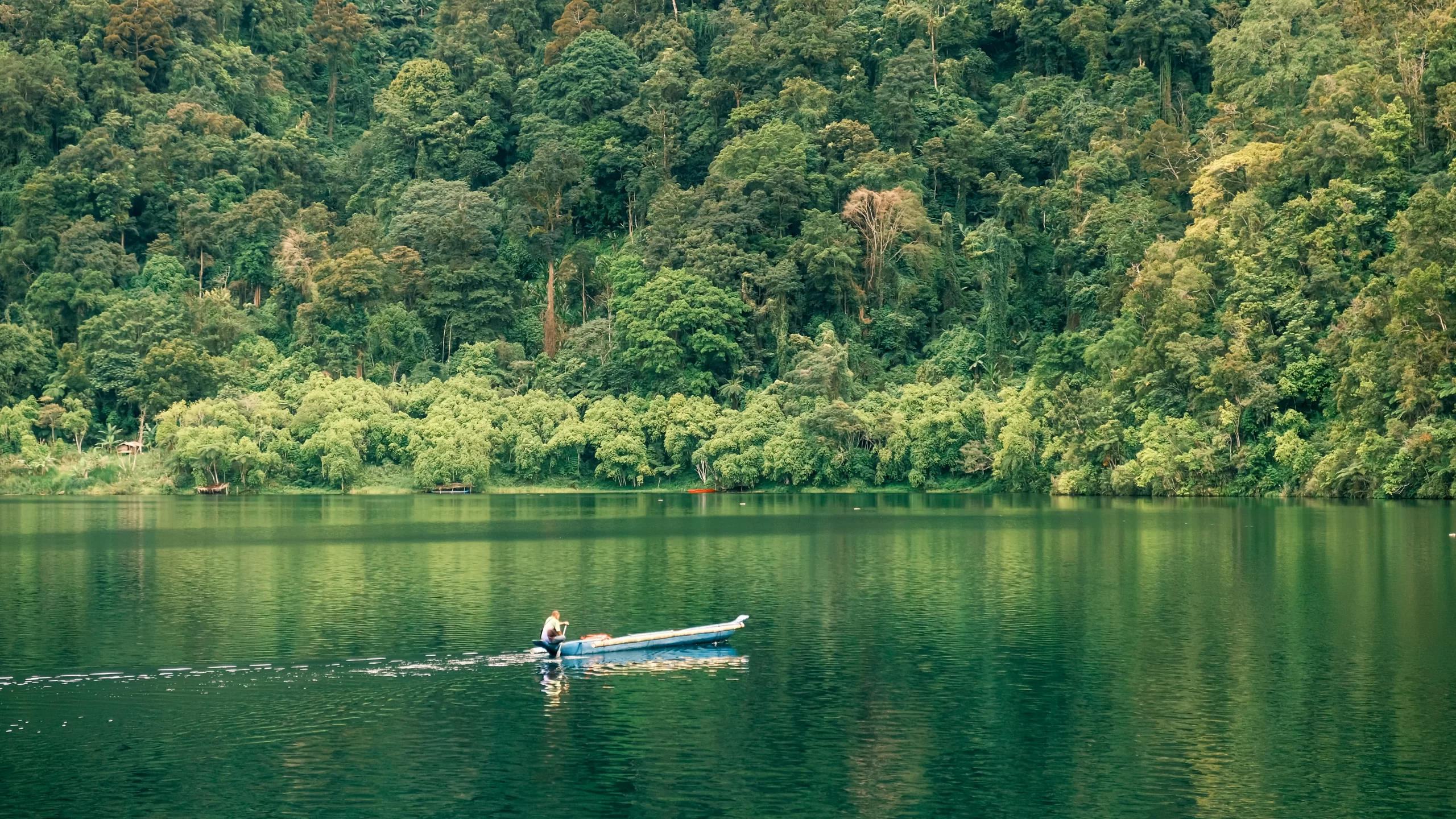 A person on a canoe at Lake Holon