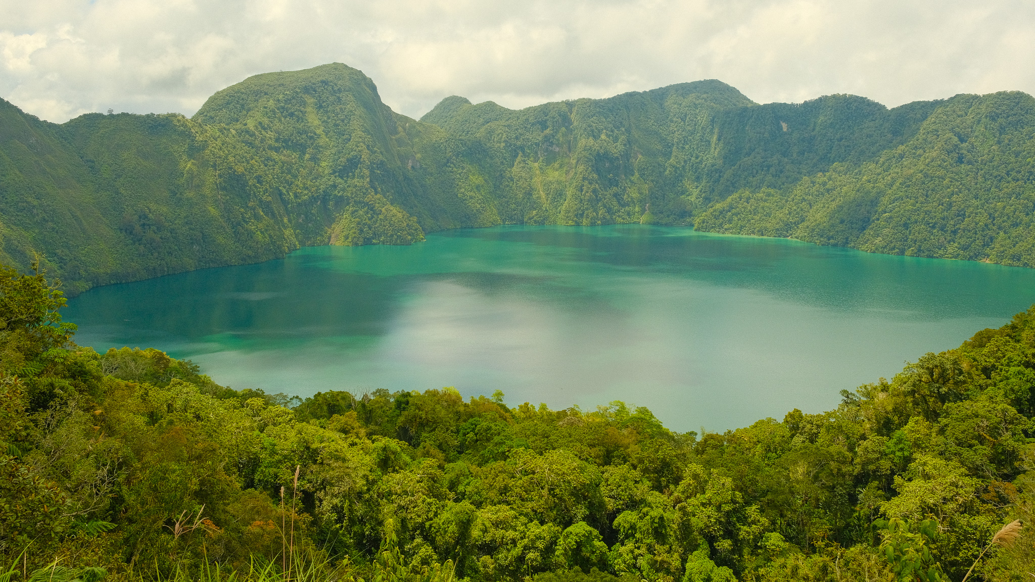 Lake Holon aerial view